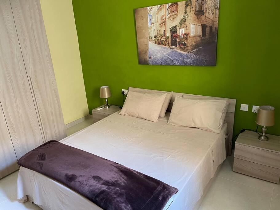 Sunset Apt Modern 1 Bedroom Apt Near The Beach Birżebbuġa Exterior foto